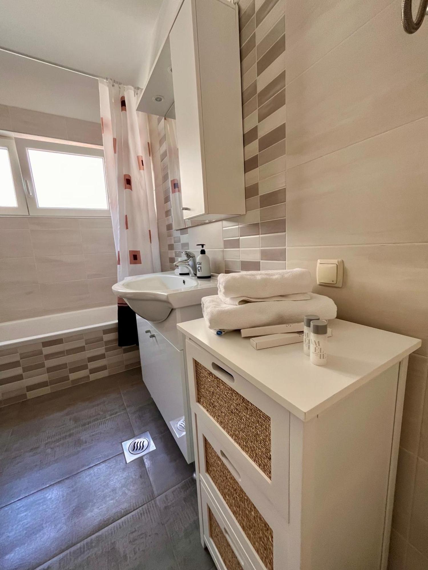 Apartments Jaska Супетарска Драга Екстериор снимка