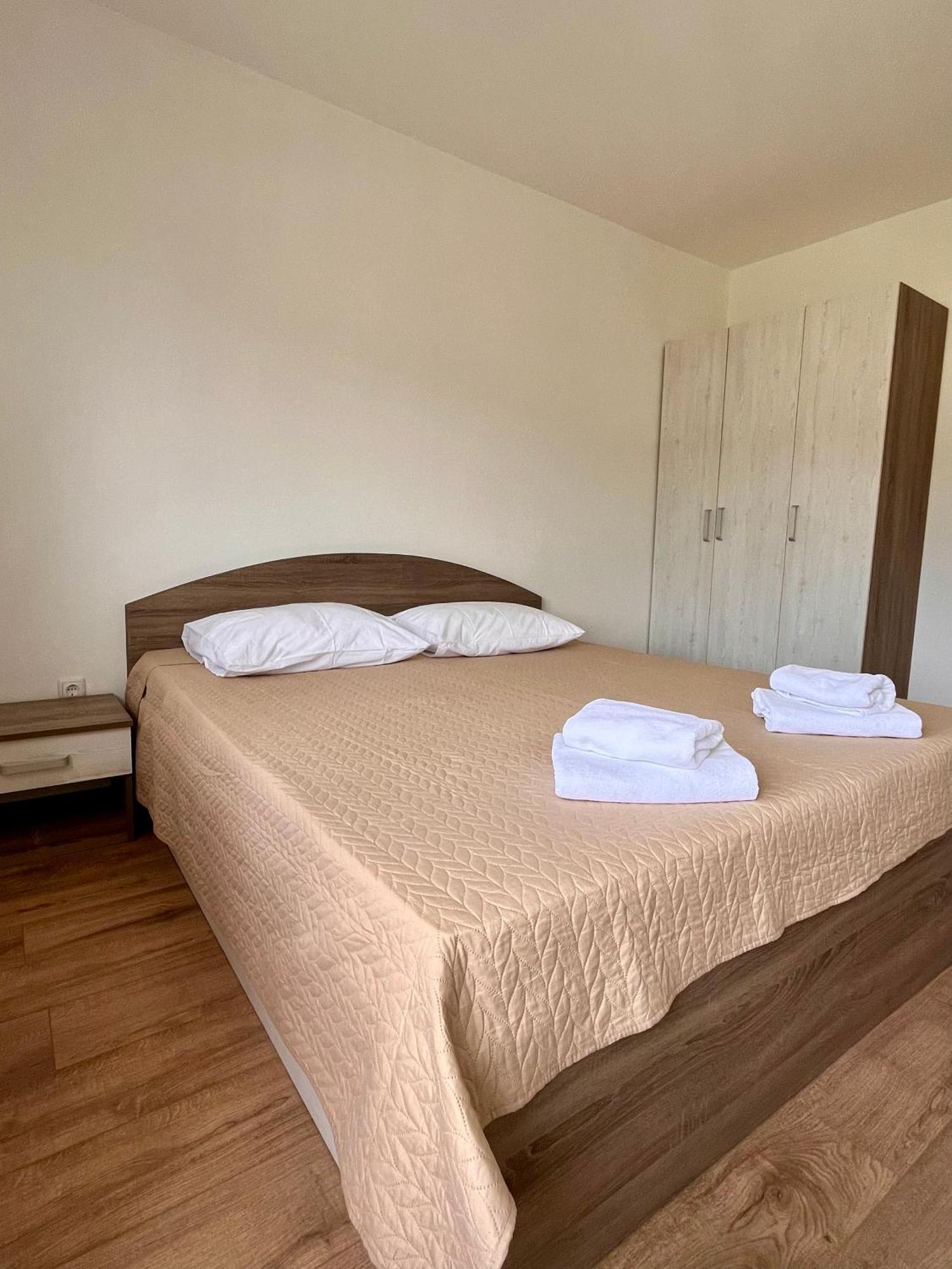 Apartments Jaska Супетарска Драга Екстериор снимка